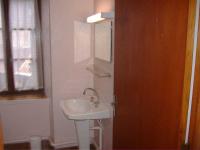 Lightbox : Les appartements de 4 places - salle de bain 2 R5 [SdB_lavabo_R5.jpg]